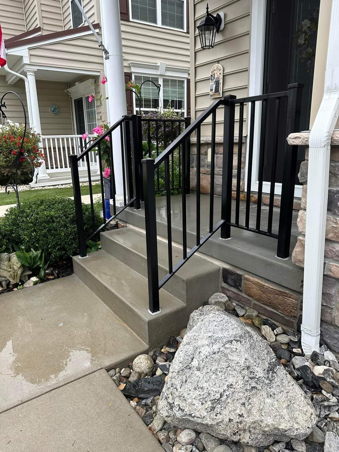 Modern Outdoor Stair Railing